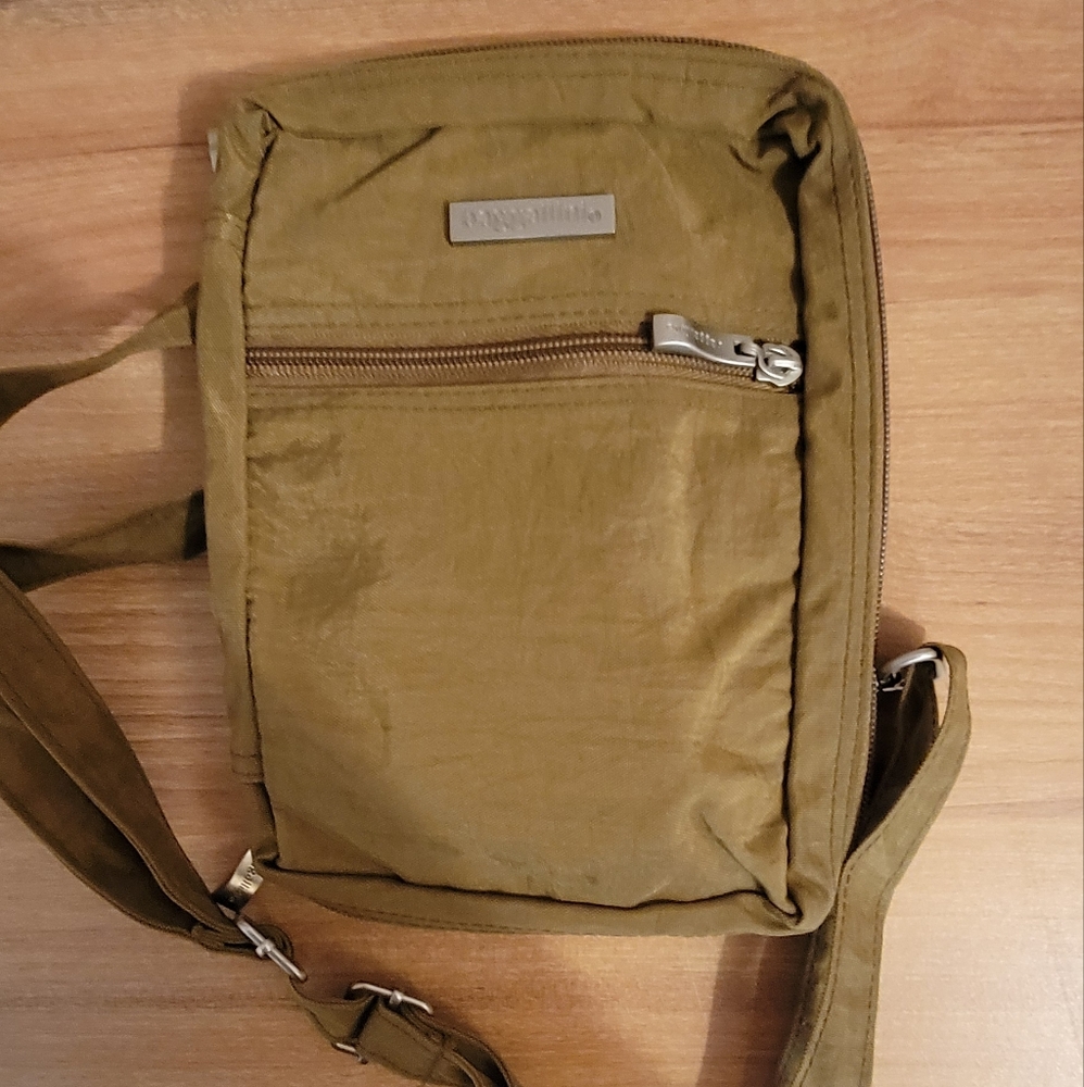 Small Baggallini Crossbody Convertible Bag, Green